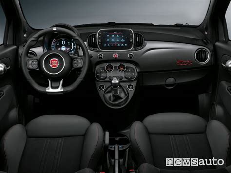 Interni Fiat 500 Sport plancia Titanio