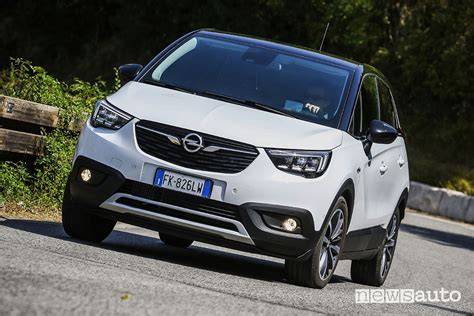 Opel Crossland X vista frontale