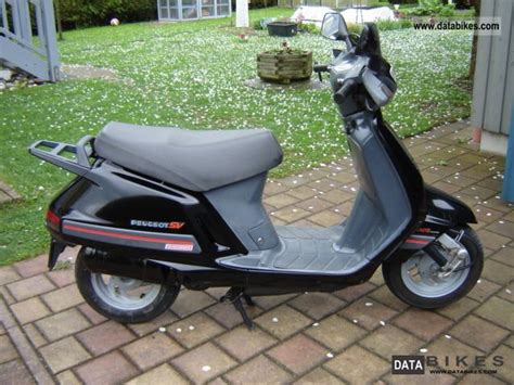 Peugeot SV 50 scooter vista laterale